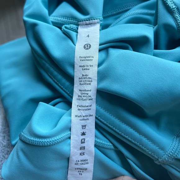 Lululemon Fast and Free High-Rise Tight 25" in Tidal Teal size 4 - Picture 7 of 8